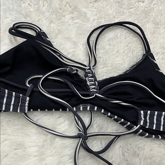 Striped Black and White Bikini Top - Picture 3 of 3